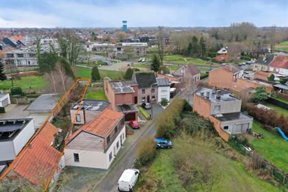 Interessant renovatieproject op topligging in centrum Lebbeke!